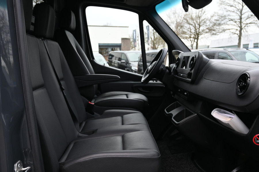 Mercedes-Benz Sprinter 519 CDI L3H2 3500 KG trekhaak, LED, Geveerde stoel