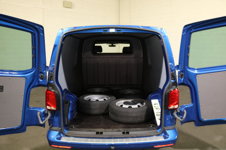 Volkswagen Transporter 2.0 TDI L2 H1 Bulli DC Automaat