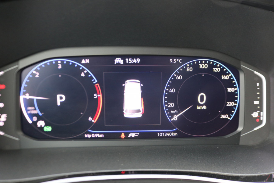 Volkswagen Transporter 2.0 TDI L2 H1 Bulli DC Automaat