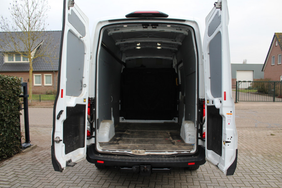 Ford Transit 350 2.0 TDCI 130PK E6 L3H3 Automaat Trend ✓ airco ✓ navigatie ✓ camera