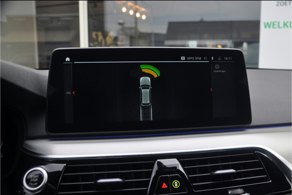 BMW 5 Serie Touring 518d High Executive M-Sport Edition | 20 inch | Panoramadak | Comfortstoelen