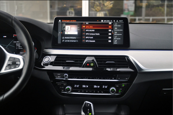 BMW 5 Serie Touring 518d High Executive M-Sport Edition | 20 inch | Panoramadak | Comfortstoelen