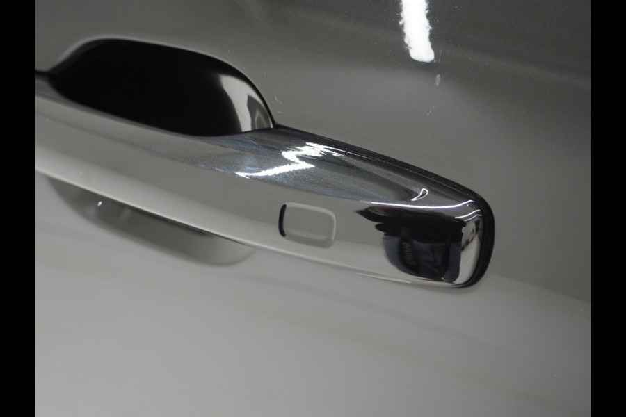 Volvo XC60 2.0 T6 Plug-in hybrid AWD Plus Dark Long Range | Panoramadak | Keyless | Camera | Leder | Memory | Climate | LED | Carplay