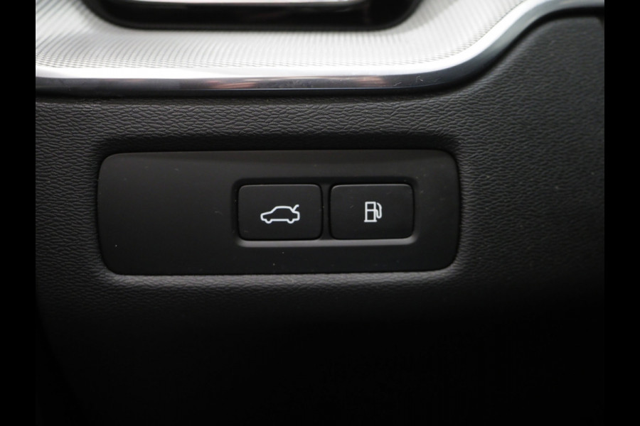 Volvo XC60 2.0 T6 Plug-in hybrid AWD Plus Dark Long Range | Panoramadak | Keyless | Camera | Leder | Memory | Climate | LED | Carplay