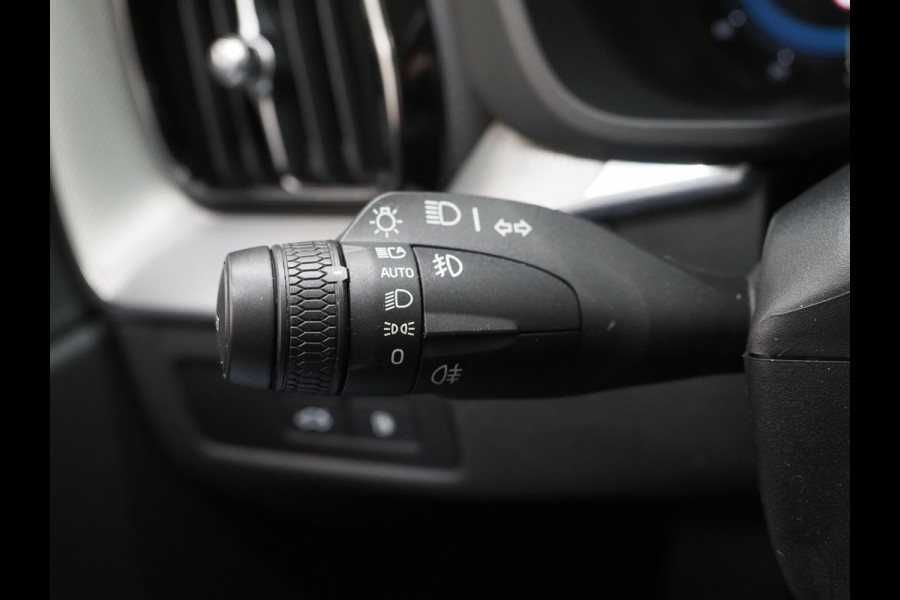 Volvo XC60 2.0 T6 Plug-in hybrid AWD Plus Dark Long Range | Panoramadak | Keyless | Camera | Leder | Memory | Climate | LED | Carplay