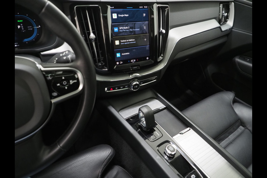 Volvo XC60 2.0 T6 Plug-in hybrid AWD Plus Dark Long Range | Panoramadak | Keyless | Camera | Leder | Memory | Climate | LED | Carplay