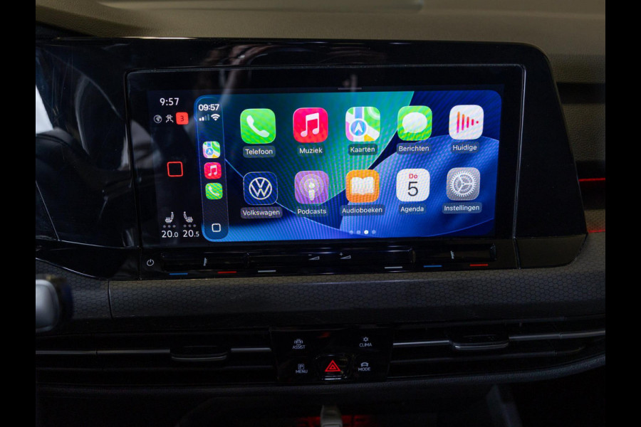 Volkswagen Golf 2.0 TSI GTI Clubsport / 300pk / Panorama dak / Harman kardon / Stuur en stoelverwarming /