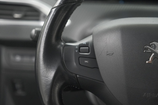 Peugeot 2008 PureTech 110 EAT6 Allure | Camera | Navigatie | Parkeersensoren | Apple Carplay