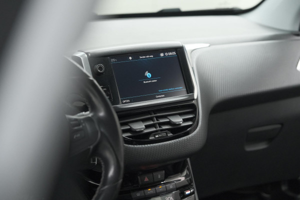 Peugeot 2008 PureTech 110 EAT6 Allure | Camera | Navigatie | Parkeersensoren | Apple Carplay