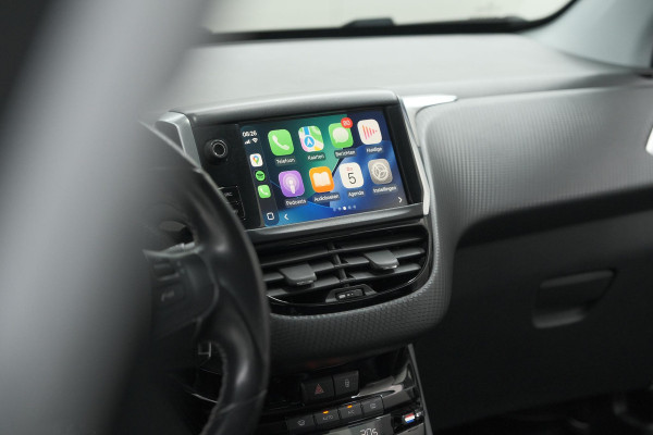 Peugeot 2008 PureTech 110 EAT6 Allure | Camera | Navigatie | Parkeersensoren | Apple Carplay