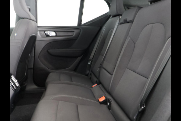 Volvo XC40 Recharge Core | Apple Carplay & AndroidAUTO | Dwarsstangen | Elektrische kofferklep | Camera |