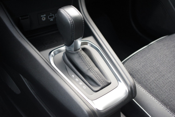 Renault Captur 1.3 TCe 140 PK Automaat Intens, Cruise Control, Climate Control, Sfeerverlichting