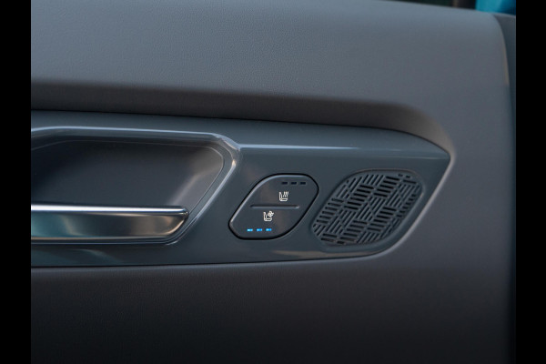 Kia EV9 Launch Edition GT-Line AWD 99.8 kWh | Speciale kleur | 7-Pers. | 21" | Head-Up | Stoel-/Stuurverwarming | Premium Audio | Schuif-/kanteldak | Adapt. Cruise | Matte blauw