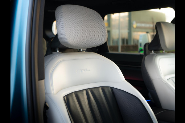 Kia EV9 Launch Edition GT-Line AWD 99.8 kWh | Speciale kleur | 7-Pers. | 21" | Head-Up | Stoel-/Stuurverwarming | Premium Audio | Schuif-/kanteldak | Adapt. Cruise | Matte blauw
