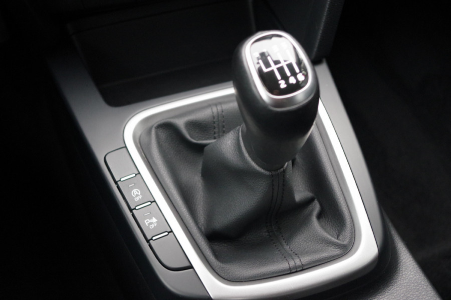 Kia Ceed Sportswagon 1.5 T-GDi 160 PK DynamicLine, Cruise Control, Camera, Navigatie