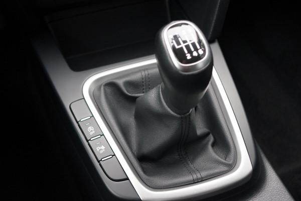 Kia Ceed Sportswagon 1.5 T-GDi 160 PK DynamicLine, Cruise Control, Camera, Navigatie