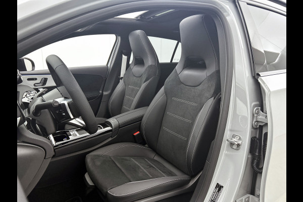 Mercedes-Benz A-Klasse 180 Business Solution AMG | AMG Line Plus pakket | Nightpakket | Smartphone-integratie | 360° camera | Head-up display | Panoramaschuifdak | 19 inch AMG velgen | Augmented Reality navigatie |
