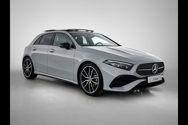 Mercedes-Benz A-Klasse 180 Business Solution AMG | AMG Line Plus pakket | Nightpakket | Smartphone-integratie | 360° camera | Head-up display | Panoramaschuifdak | 19 inch AMG velgen | Augmented Reality navigatie |
