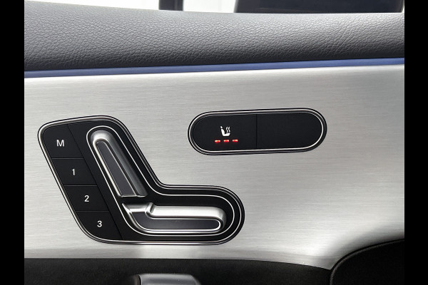 Mercedes-Benz A-Klasse 180 Business Solution AMG | AMG Line Plus pakket | Nightpakket | Smartphone-integratie | 360° camera | Head-up display | Panoramaschuifdak | 19 inch AMG velgen | Augmented Reality navigatie |
