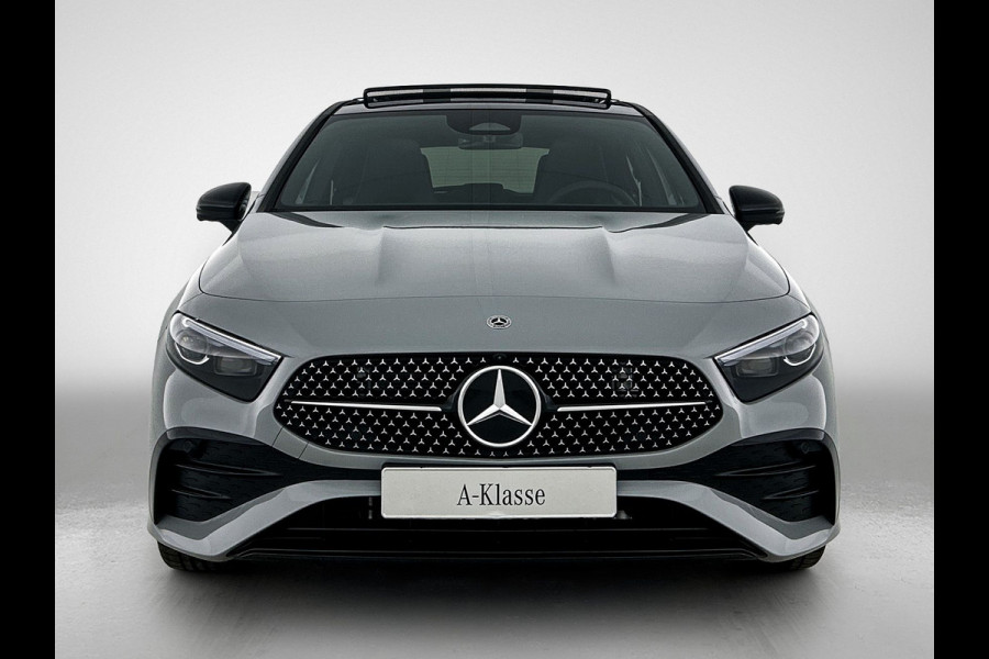 Mercedes-Benz A-Klasse 180 Business Solution AMG | AMG Line Plus pakket | Nightpakket | Smartphone-integratie | 360° camera | Head-up display | Panoramaschuifdak | 19 inch AMG velgen | Augmented Reality navigatie |