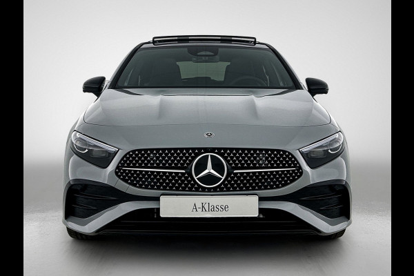 Mercedes-Benz A-Klasse 180 Business Solution AMG | AMG Line Plus pakket | Nightpakket | Smartphone-integratie | 360° camera | Head-up display | Panoramaschuifdak | 19 inch AMG velgen | Augmented Reality navigatie |