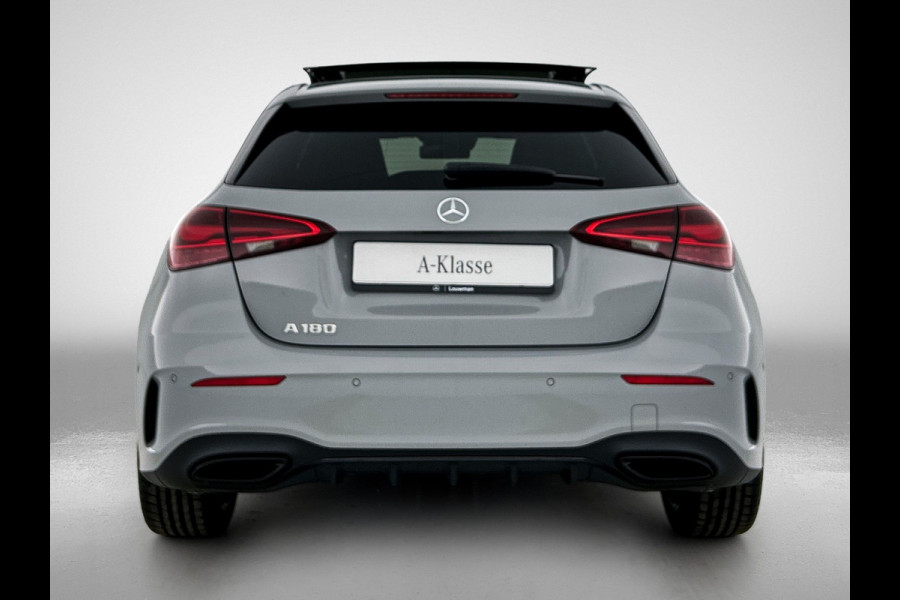 Mercedes-Benz A-Klasse 180 Business Solution AMG | AMG Line Plus pakket | Nightpakket | Smartphone-integratie | 360° camera | Head-up display | Panoramaschuifdak | 19 inch AMG velgen | Augmented Reality navigatie |