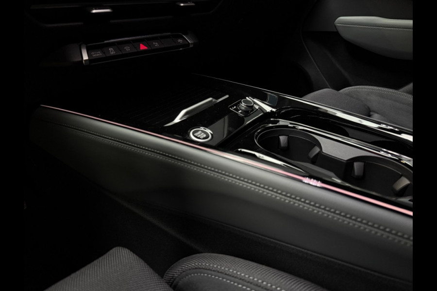 Audi Q3 Sportback Sportback 2xS-line e-hybrid 272 PK Tech plus Matrix Full LED Black Optik