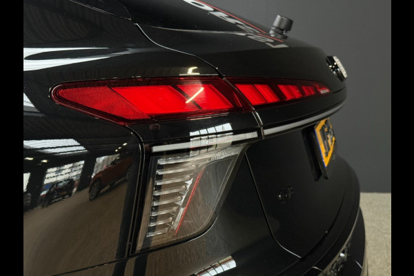 Audi Q3 Sportback Sportback 2xS-line e-hybrid 272 PK Tech plus Matrix Full LED Black Optik