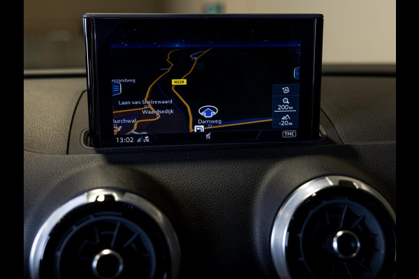Audi A3 Limousine 35 TFSI CoD 2x S-Line / 150pk / B&O / Apple CarPlay / Stoelverwarming /