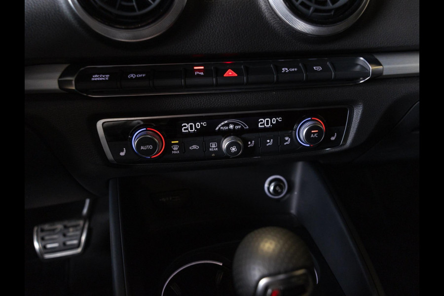 Audi A3 Limousine 35 TFSI CoD 2x S-Line / 150pk / B&O / Apple CarPlay / Stoelverwarming /