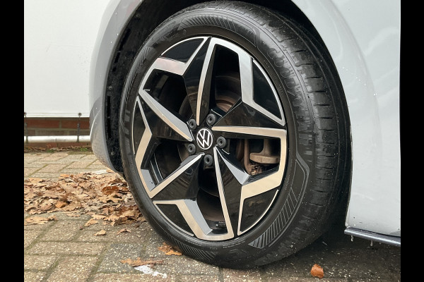 Volkswagen ID.3 First Plus 58 kWh Carplay Adap.Cruise Camera Stoel/Stuurverw Keyless Led NL-Auto!