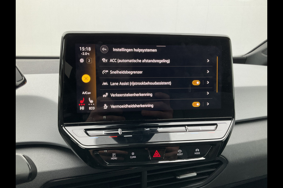 Volkswagen ID.3 First Plus 58 kWh Carplay Adap.Cruise Camera Stoel/Stuurverw Keyless Led NL-Auto!