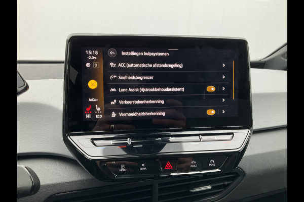 Volkswagen ID.3 First Plus 58 kWh Carplay Adap.Cruise Camera Stoel/Stuurverw Keyless Led NL-Auto!