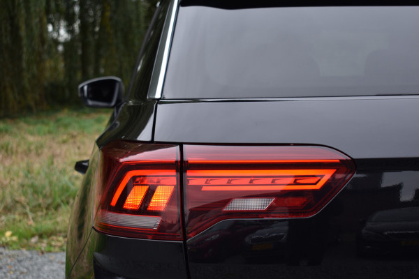 Volkswagen T-Roc R 2.0 TSI 300PK DSG 4MOTION R-SPORT LEDER/CAMERA/NAVI/VIRTUAL