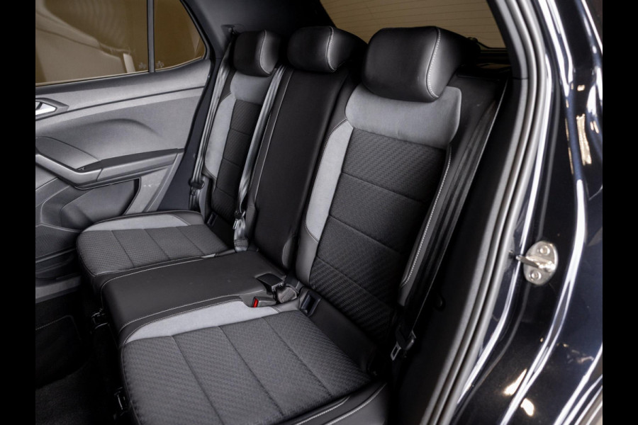 Volkswagen T-Cross 1.0 TSI 2x R-Line / 110pk / Stoelverwarming / Virtual cockpit / Automatische klimaatregeling /
