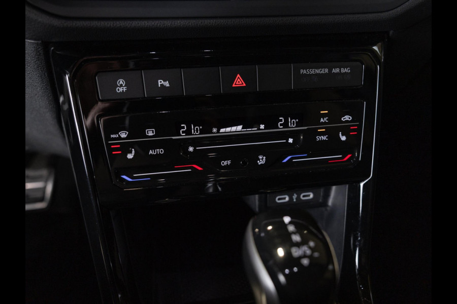 Volkswagen T-Cross 1.0 TSI 2x R-Line / 110pk / Stoelverwarming / Virtual cockpit / Automatische klimaatregeling /