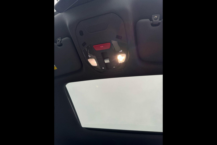 Kia EV3 GT-Line 81.4 kWh 204pk | Afneembare Trekhaak | Panoramadak |