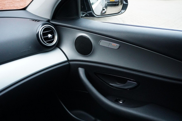 Mercedes-Benz E-Klasse Estate 200 Premium *INCL. BTW* + CARPLAY / CAMERA / STOELVERWARMING