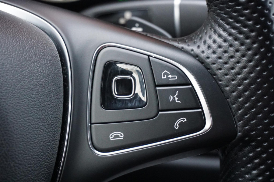 Mercedes-Benz E-Klasse Estate 200 Premium *INCL. BTW* + CARPLAY / CAMERA / STOELVERWARMING