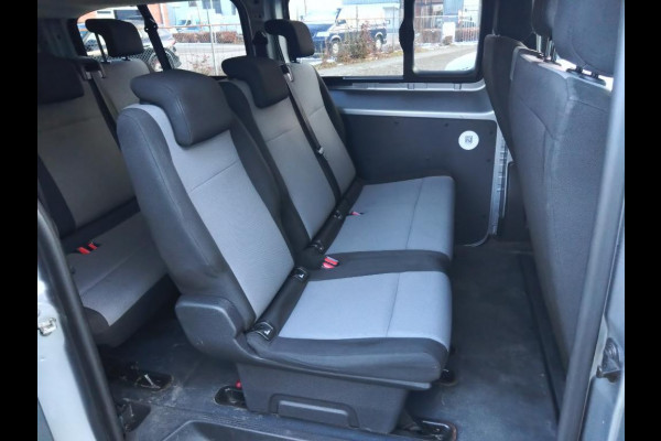 Toyota Proace Shuttle 1.5 D-4D Navigator Long