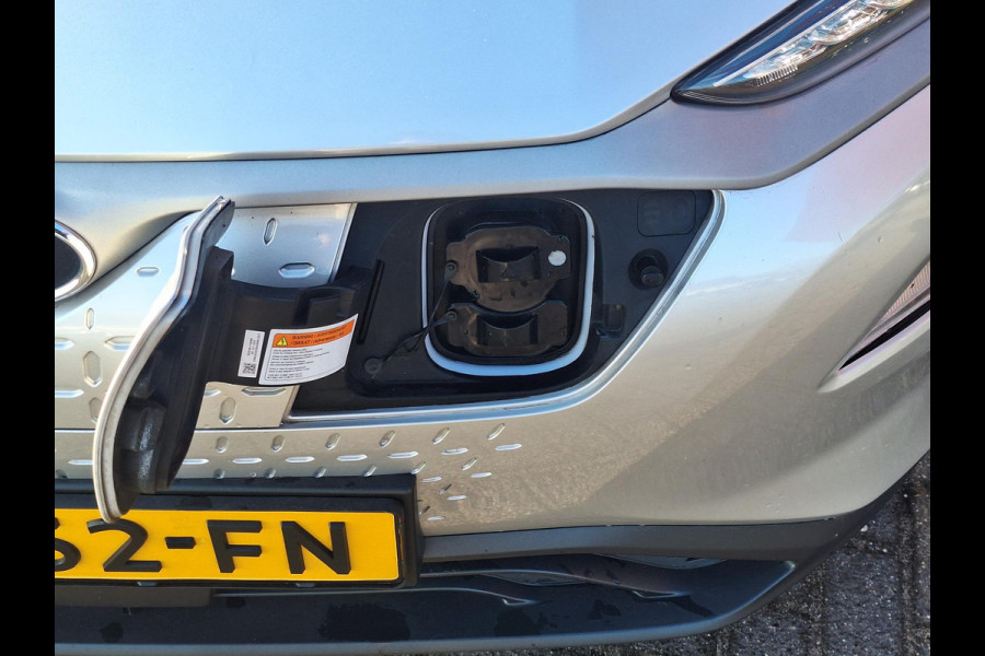 Hyundai Kona EV Comfort 64 kWh | SOH: 95,5% | 3 Fase | Warmtepomp | Navi | Adaptive CC | Climate |