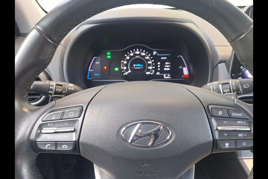 Hyundai Kona EV Comfort 64 kWh | SOH: 95,5% | 3 Fase | Warmtepomp | Navi | Adaptive CC | Climate |