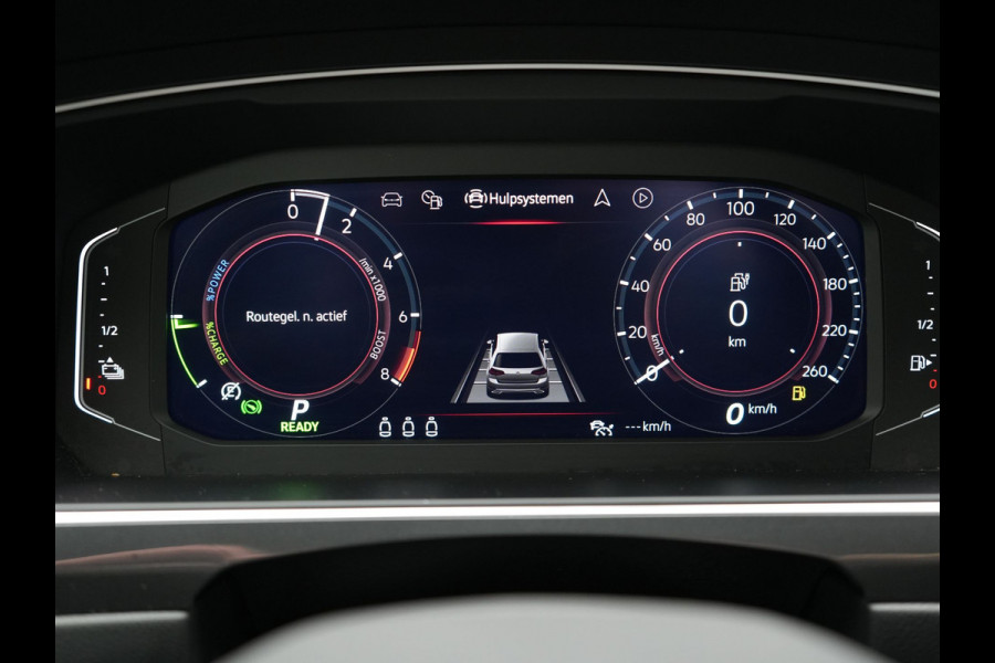 Volkswagen Tiguan 1.4 TSI eHybrid Active Plug In Hybrid 245pk Dealer O.H. PHEV | Adaptive Cruise | 360 Camera | IQ Light | Sportstoelen & Stuur Verwarmd | Apple Carplay | Blis | IQ Drive | Navigatie | Virtual | DAB |