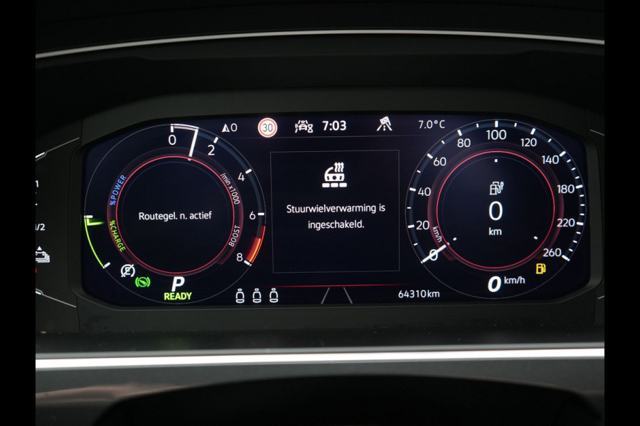 Volkswagen Tiguan 1.4 TSI eHybrid Active Plug In Hybrid 245pk Dealer O.H. PHEV | Adaptive Cruise | 360 Camera | IQ Light | Sportstoelen & Stuur Verwarmd | Apple Carplay | Blis | IQ Drive | Navigatie | Virtual | DAB |