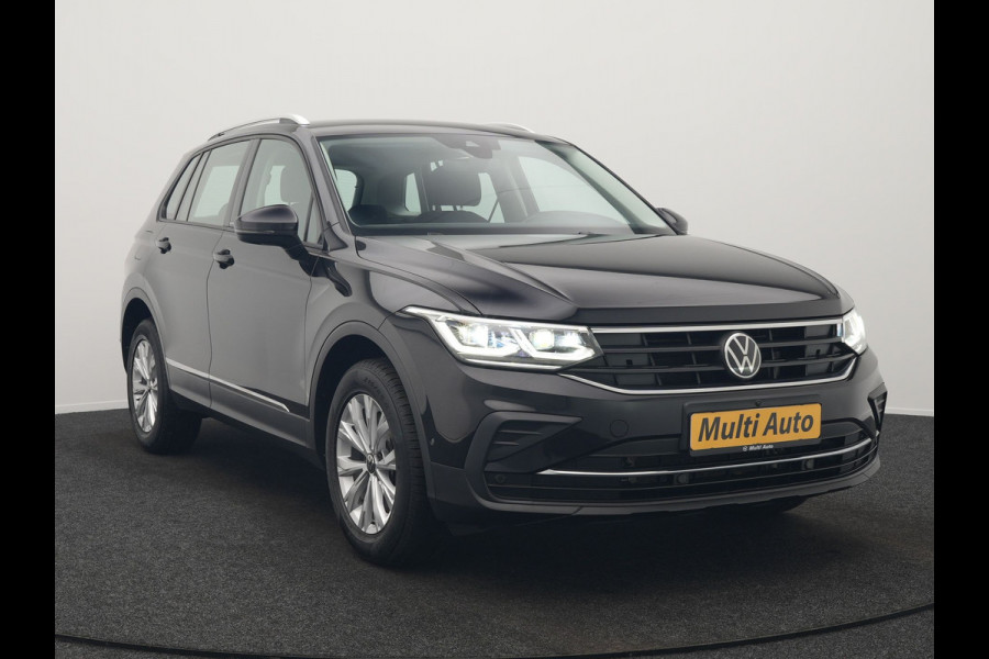 Volkswagen Tiguan 1.4 TSI eHybrid Active Plug In Hybrid 245pk Dealer O.H. PHEV | Adaptive Cruise | 360 Camera | IQ Light | Sportstoelen & Stuur Verwarmd | Apple Carplay | Blis | IQ Drive | Navigatie | Virtual | DAB |