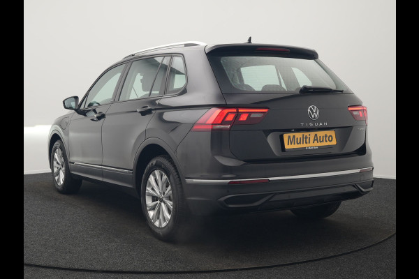 Volkswagen Tiguan 1.4 TSI eHybrid Active Plug In Hybrid 245pk Dealer O.H. PHEV | Adaptive Cruise | 360 Camera | IQ Light | Sportstoelen & Stuur Verwarmd | Apple Carplay | Blis | IQ Drive | Navigatie | Virtual | DAB |