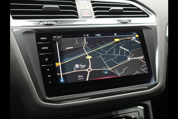 Volkswagen Tiguan 1.4 TSI eHybrid Active Plug In Hybrid 245pk Dealer O.H. PHEV | Adaptive Cruise | 360 Camera | IQ Light | Sportstoelen & Stuur Verwarmd | Apple Carplay | Blis | IQ Drive | Navigatie | Virtual | DAB |