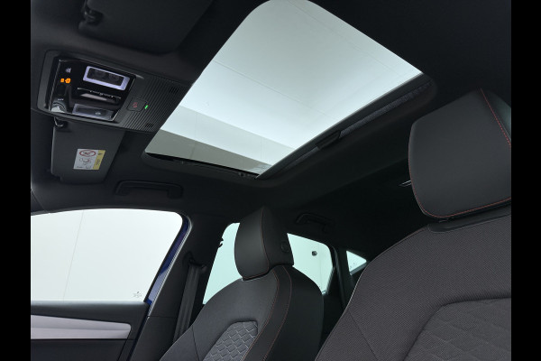 Seat Leon 1.5TSI 150PK FR Launch Edition Trekhaak Panoramadak Park+Side Assist Navi Ecc Adap.Cruise Control Pdc Apple Carplay Android Auto DAB Bleutooth Lmv Airco separaat achter Led Origineel Nederlandse Auto