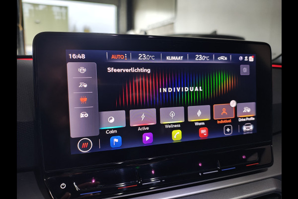 Seat Leon 1.5TSI 150PK FR Launch Edition Trekhaak Panoramadak Park+Side Assist Navi Ecc Adap.Cruise Control Pdc Apple Carplay Android Auto DAB Bleutooth Lmv Airco separaat achter Led Origineel Nederlandse Auto