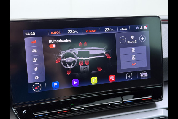 Seat Leon 1.5TSI 150PK FR Launch Edition Trekhaak Panoramadak Park+Side Assist Navi Ecc Adap.Cruise Control Pdc Apple Carplay Android Auto DAB Bleutooth Lmv Airco separaat achter Led Origineel Nederlandse Auto